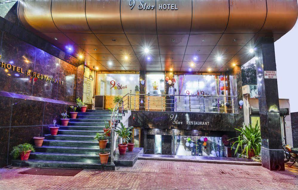 Star Hotel Agra  Eksteriør bilde